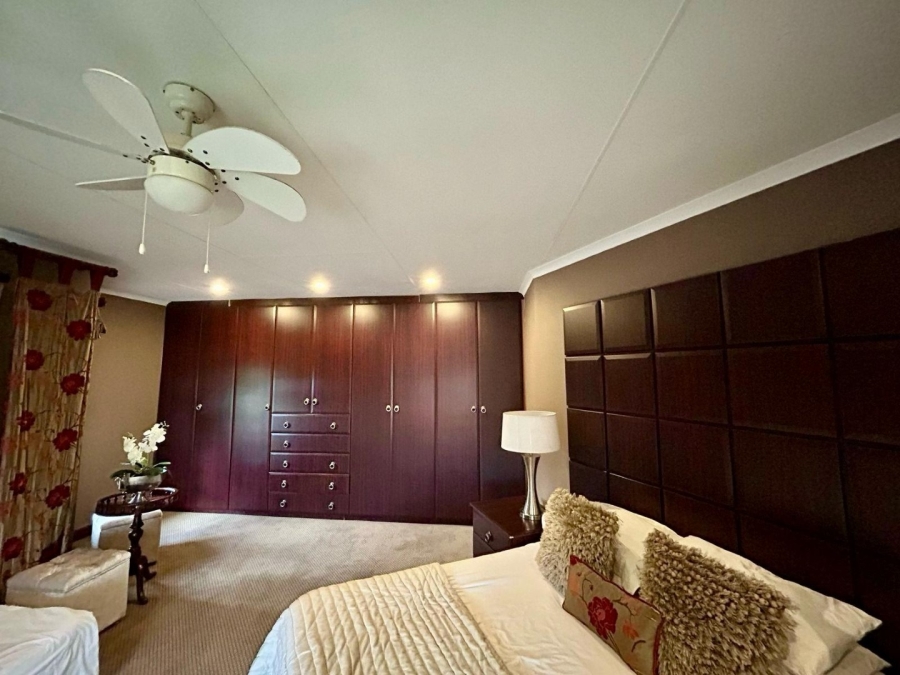 5 Bedroom Property for Sale in Cashan North West